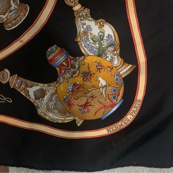 Hermes Silk Qu Importe Le Flacon Scarf - Picture 5 of 14